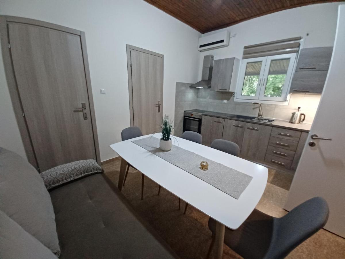 Beach House For Up To 9 People Near Olympia Katakolo Eksteriør billede